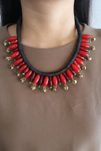 Load image into Gallery viewer, GOULU STATEMENT NECKLACE
