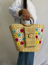 Load image into Gallery viewer, KAUNA EMBRIODERY HANDBAG WITH PHONE HOLDER
