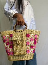 Load image into Gallery viewer, KAUNA EMBRIODERY HANDBAG WITH MOBILE HOLDER
