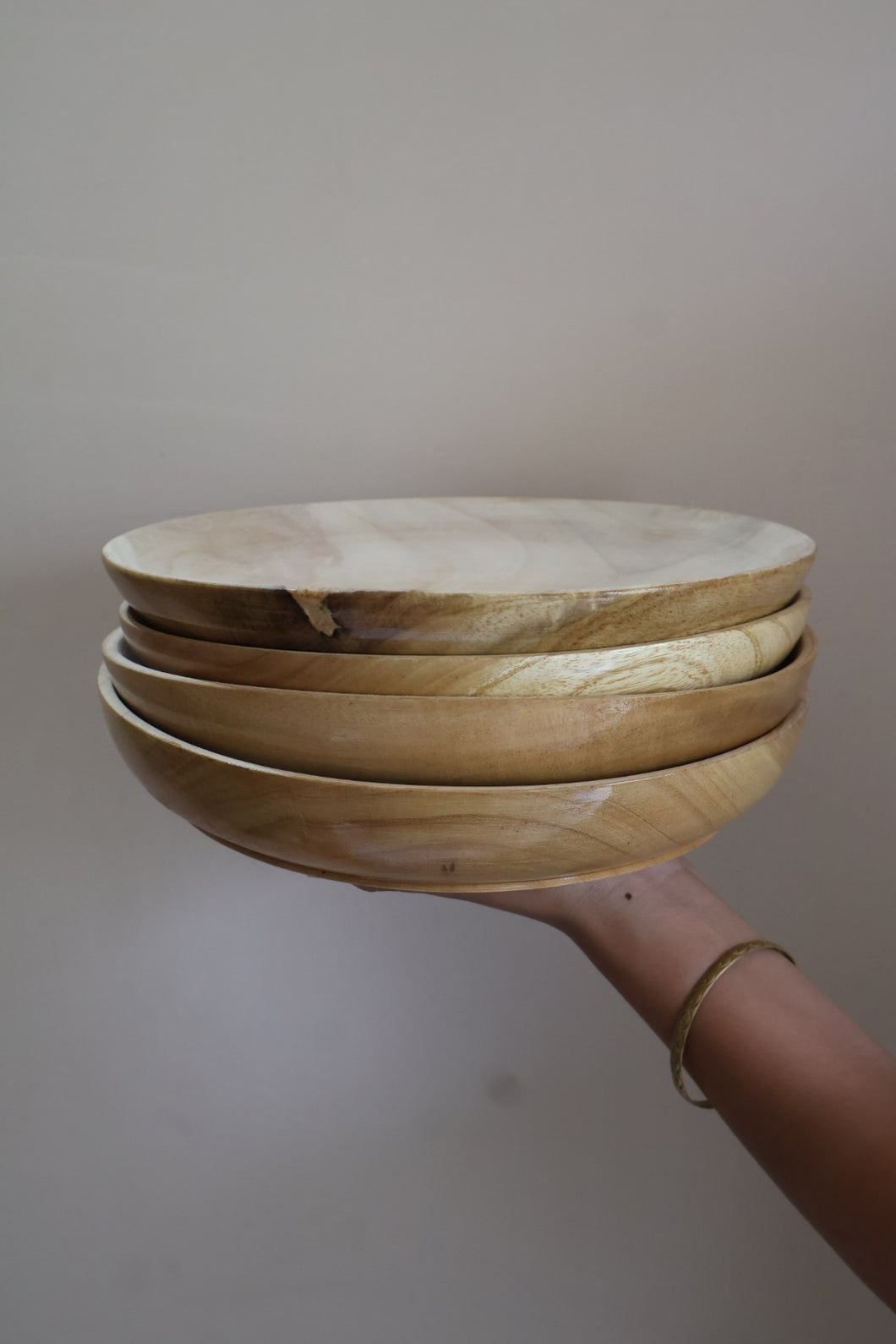 WOODEN PLATES