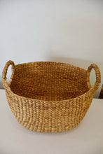 Load image into Gallery viewer, WATER HYACINTH OVAL LAUNDRY BASKET
