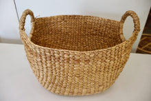 Load image into Gallery viewer, WATER HYACINTH OVAL LAUNDRY BASKET
