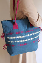 Load image into Gallery viewer, Handloom Tote Bag
