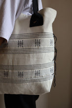 Load image into Gallery viewer, HANDLOOM TOTE BAG
