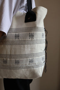 HANDLOOM TOTE BAG