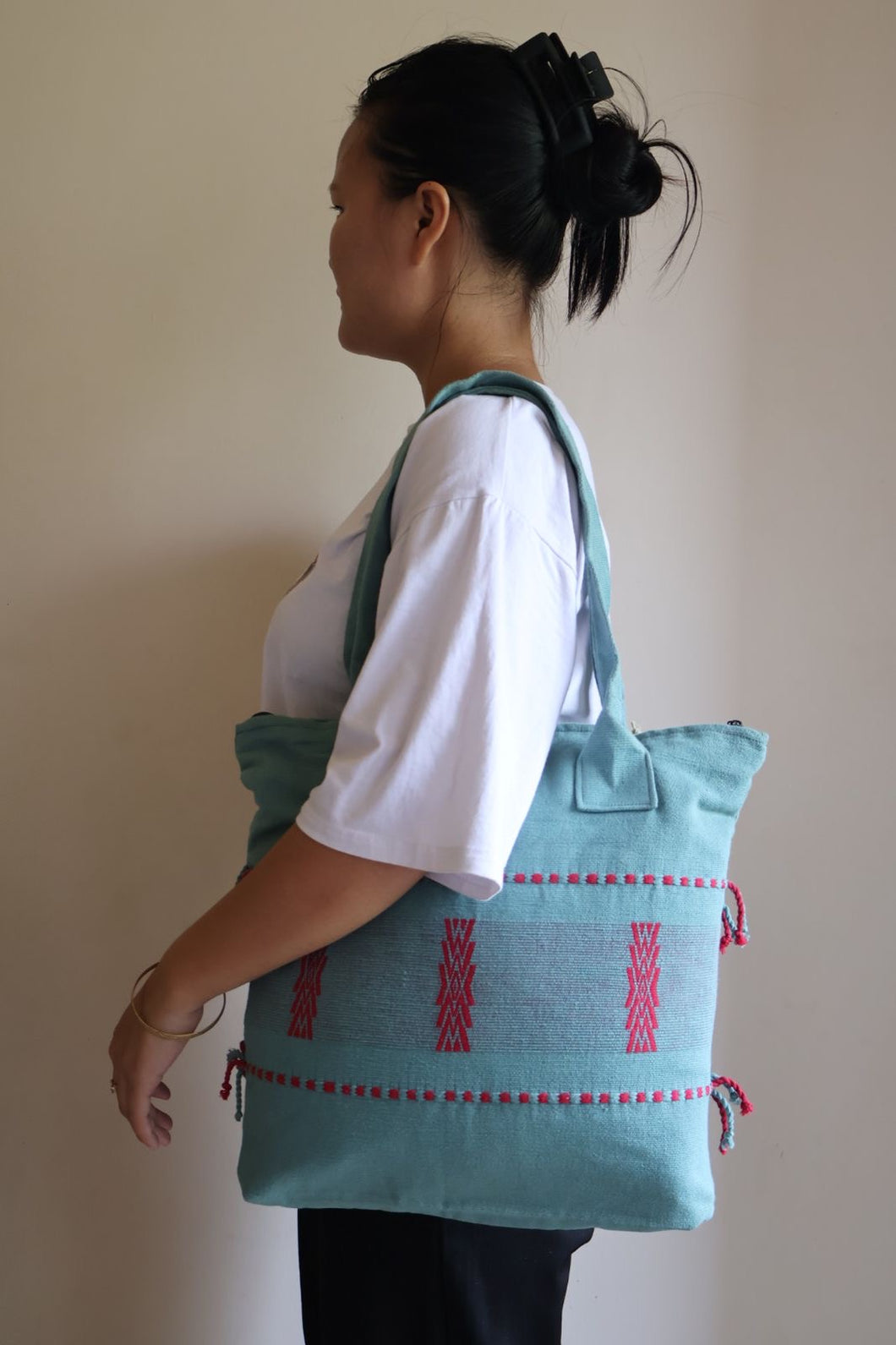 HANDLOOM TOTE BAG