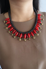 Load image into Gallery viewer, GOULU STATEMENT NECKLACE
