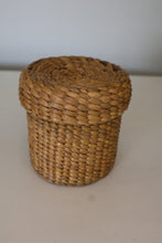 Load image into Gallery viewer, WATER HYACINTH MINI BASKET
