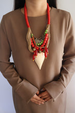 Load image into Gallery viewer, GOULU STATEMENT NECKLACE
