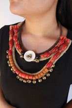 Load image into Gallery viewer, GOULU STATEMENT NECKLACE
