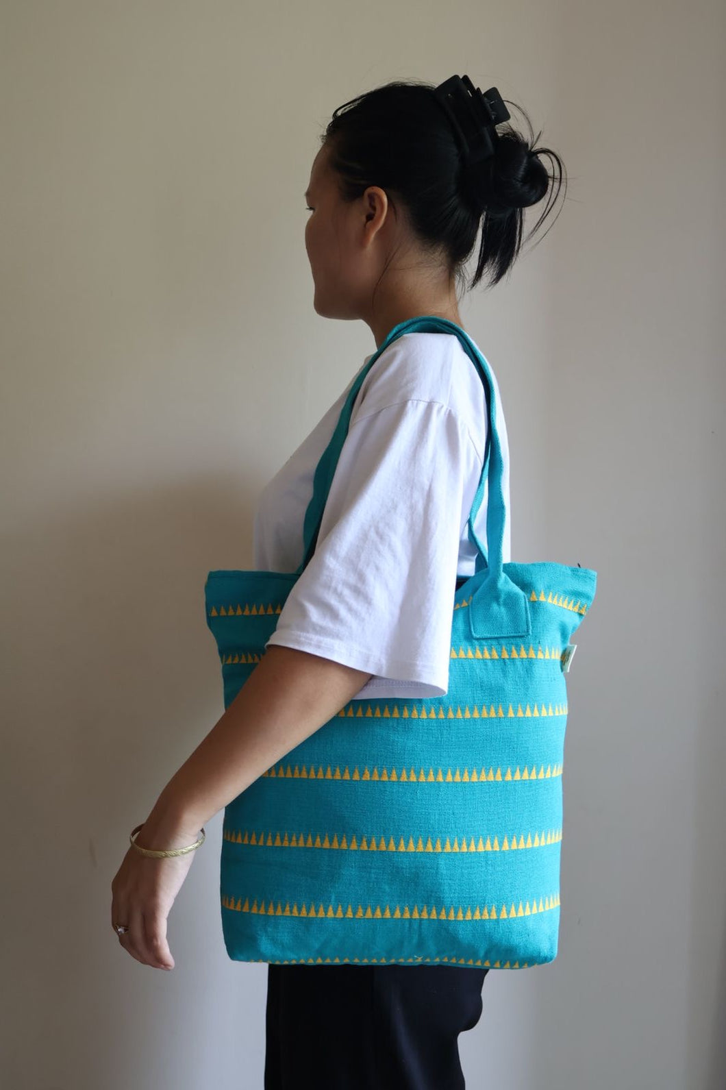 HANDLOOM TOTE BAG